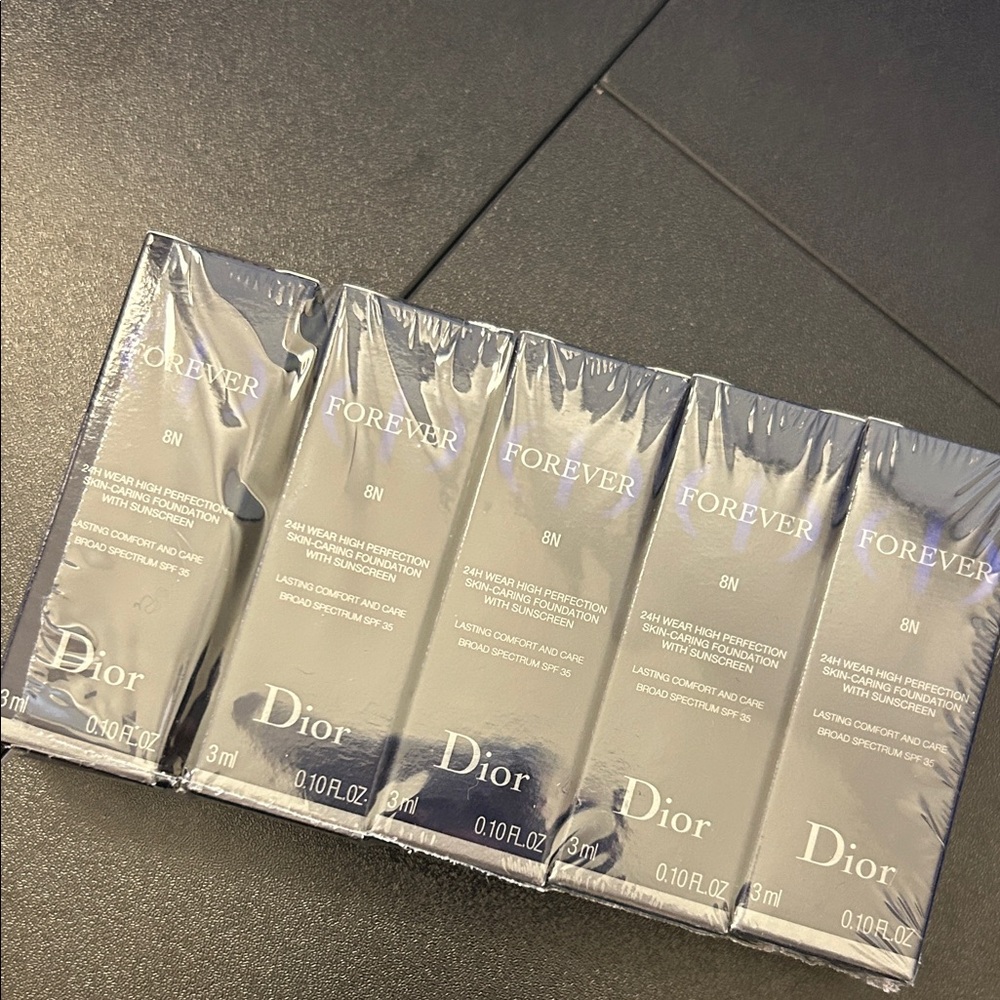 Dior Forever Foundation - 8N set of 5 - Picture 2 of 4